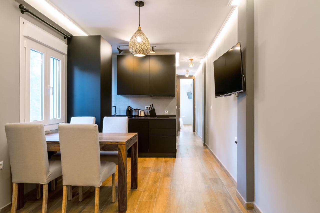 Triana Apartments Deluxe Seville Exterior photo